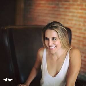 Meet your Posher, Caitlin